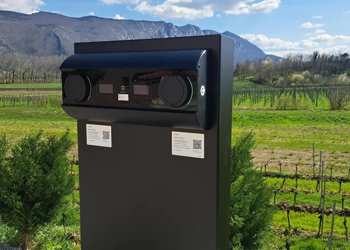 Lejlighed Posestvo Rouna - Winery And Vipava